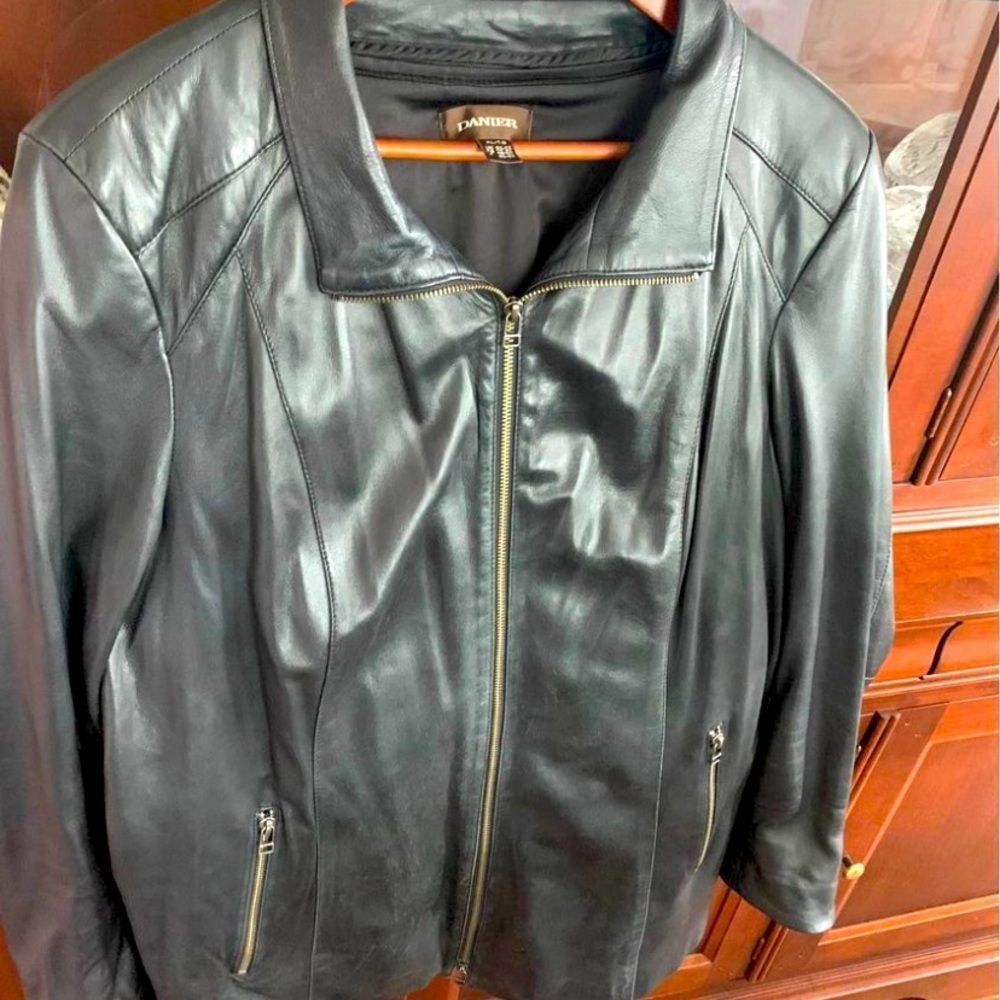 🧥RARE🧥 DANIER LEATHER UNISEX GENUINE LEATHER JACKET😍👌
